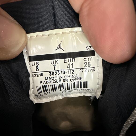 Size 8 - Jordan 9 Retro space jam 2016 main image 6